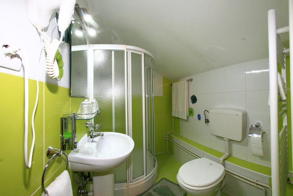 Hotel Radena Arad Zimmer foto